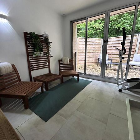 Loft And Spa Les Preaux Bagian luar foto